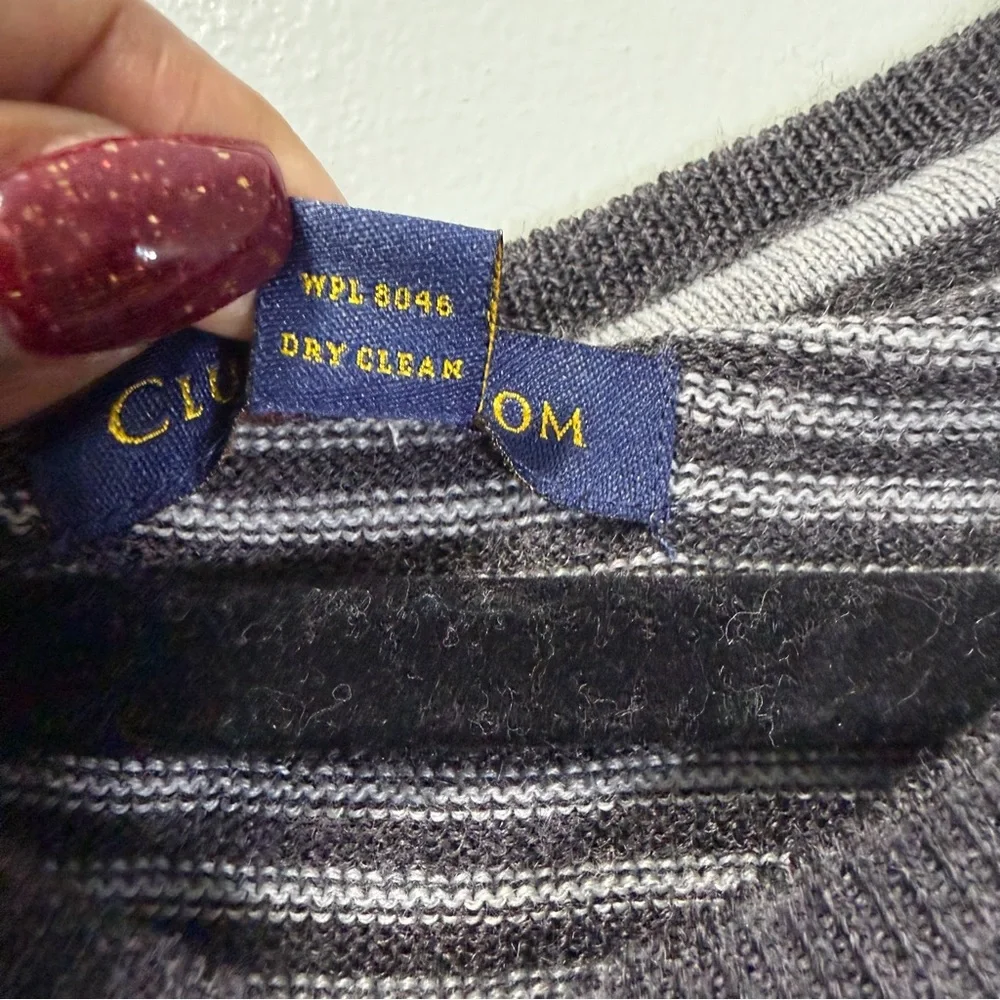 Club‎ Room Black and Gray Merino Wool Blend Striped V-Neck Sweater Size XL